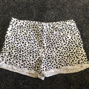 American Eagle leopard print shorts